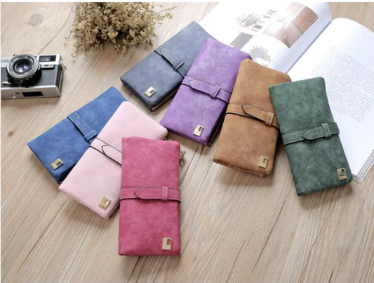 Women's Long Leather Wallet with Zipper Closure