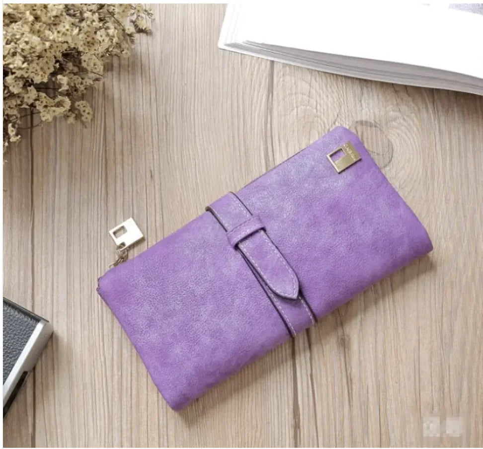 Women's Long Leather Wallet with Zipper Closure