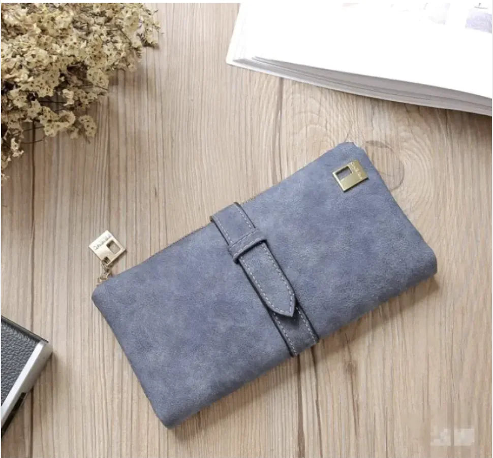 Women's Long Leather Wallet with Zipper Closure